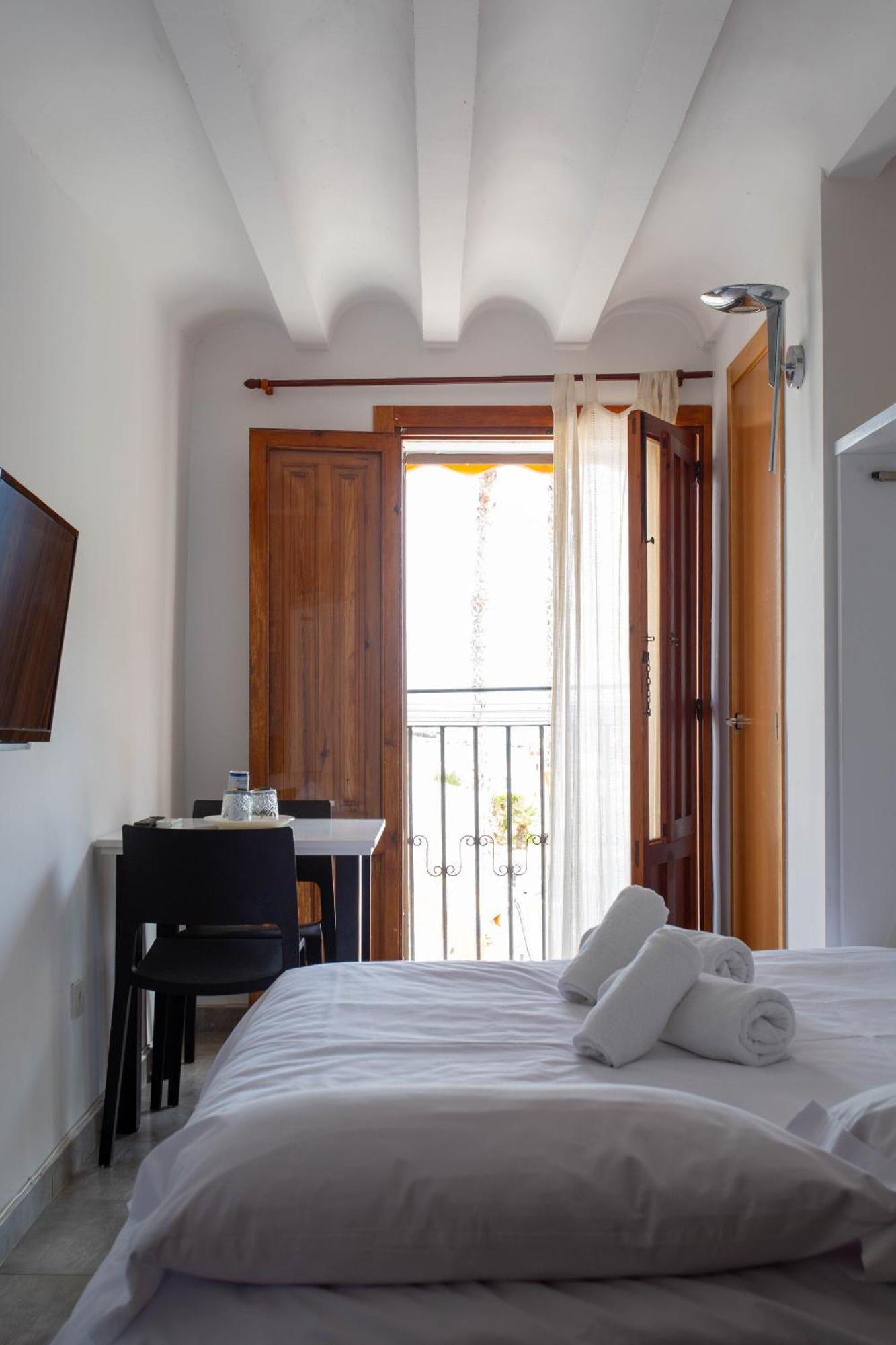 Arsenal 31 By Seaward Suites Villajoyosa Buitenkant foto